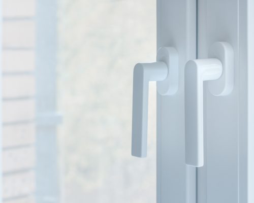 pvc-window-handles-selective-focus-G6ZA3X8 (2)